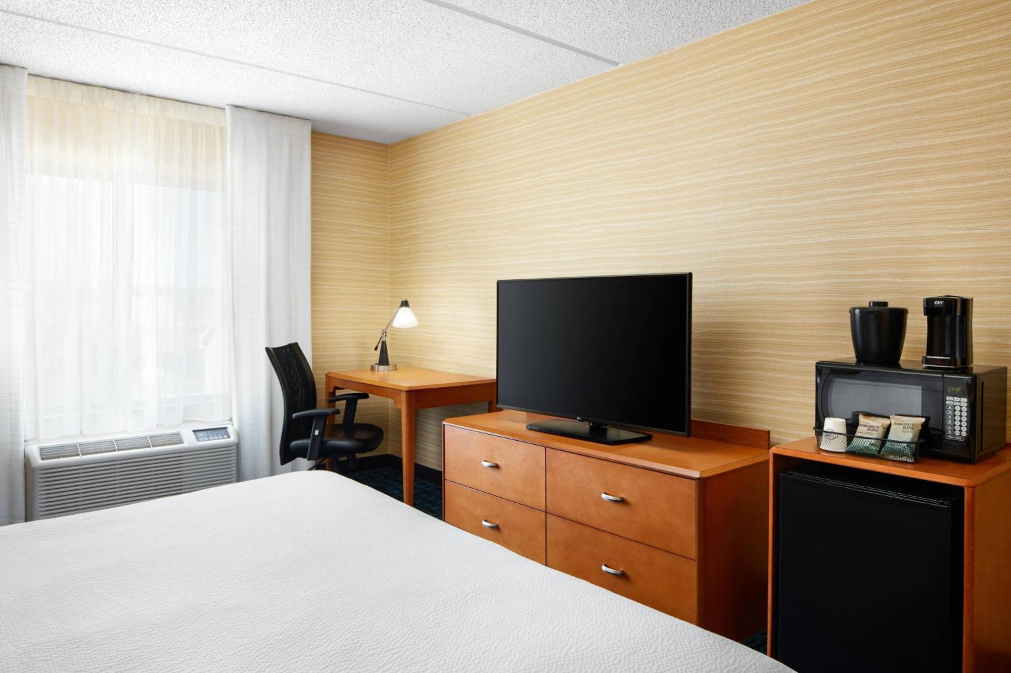 Fairfield Inn And Suites By Marriott Plainville Exteriér fotografie